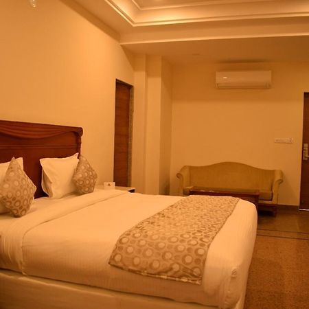 Kumbhalgarh Fort Resort-Pure Veg Exterior photo